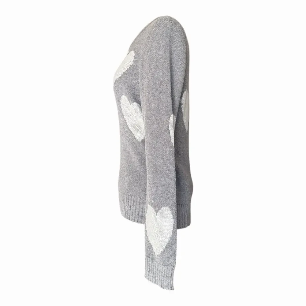 Chaser NWT Women’s Gray & White Heart Knit Pullover Sweater Cozy Crewneck Medium
